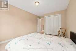 328 LAUGHLIN CIRCLE | Ottawa Ontario | Slide Image Eighteen
