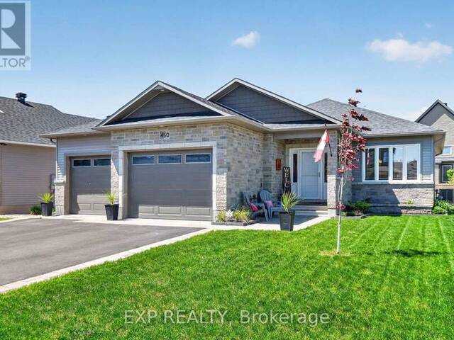 450 CENTRAL PARK BOULEVARD Russell Ontario, K4R 0C6 - 4 Bedrooms Home For Sale