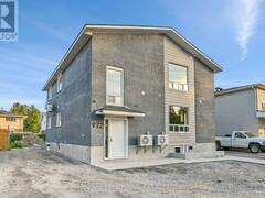 972 DYNES ROAD Ottawa Ontario, K2C 0G8