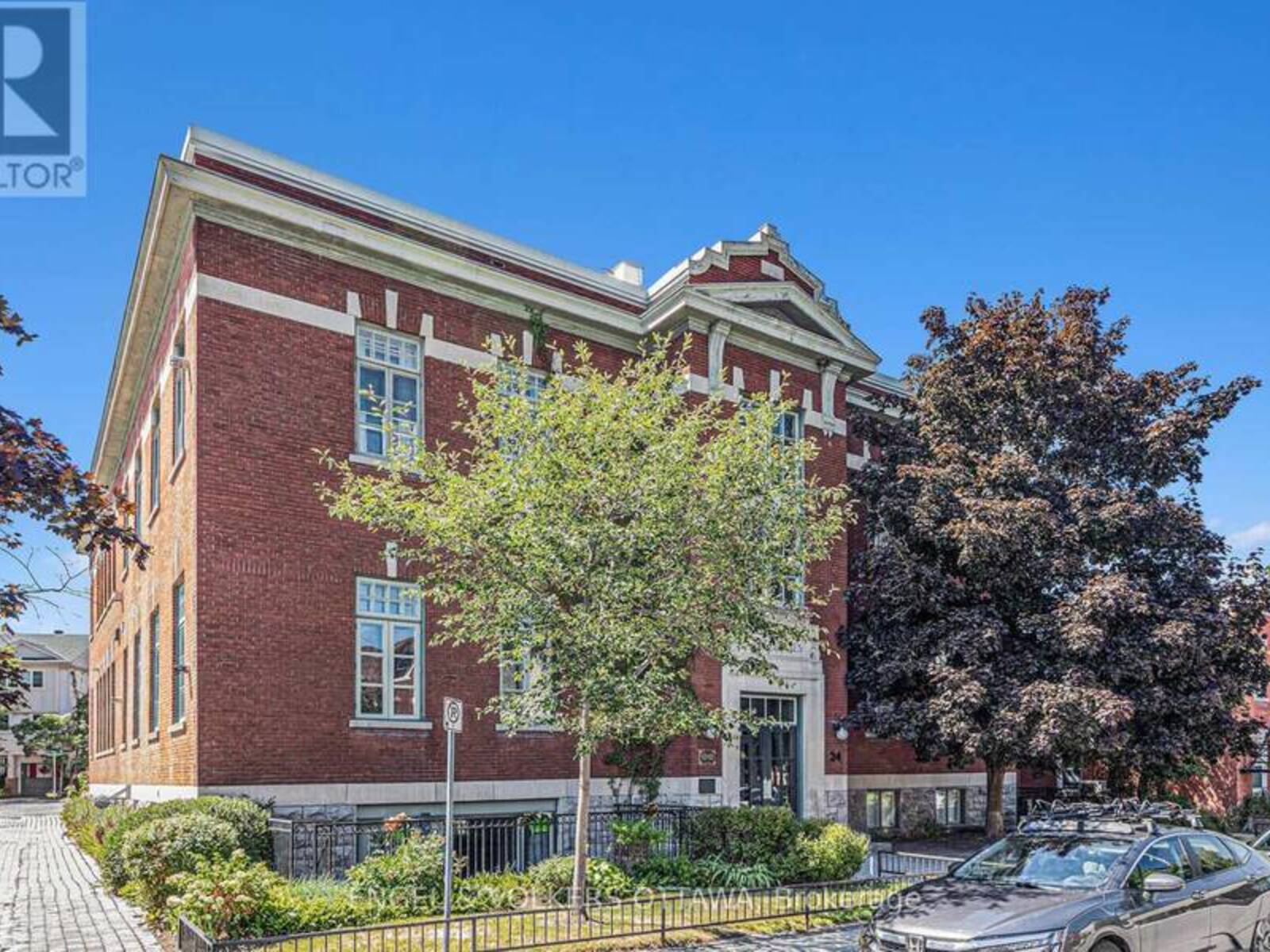 203 - 24 SPRINGFIELD ROAD, Ottawa, Ontario K1M 1C9