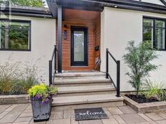 390 PRINCETON AVENUE Ottawa Ontario, K2A 0M7