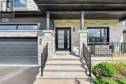 340 MOONLIGHT DRIVE | Russell Ontario | Slide Image Three