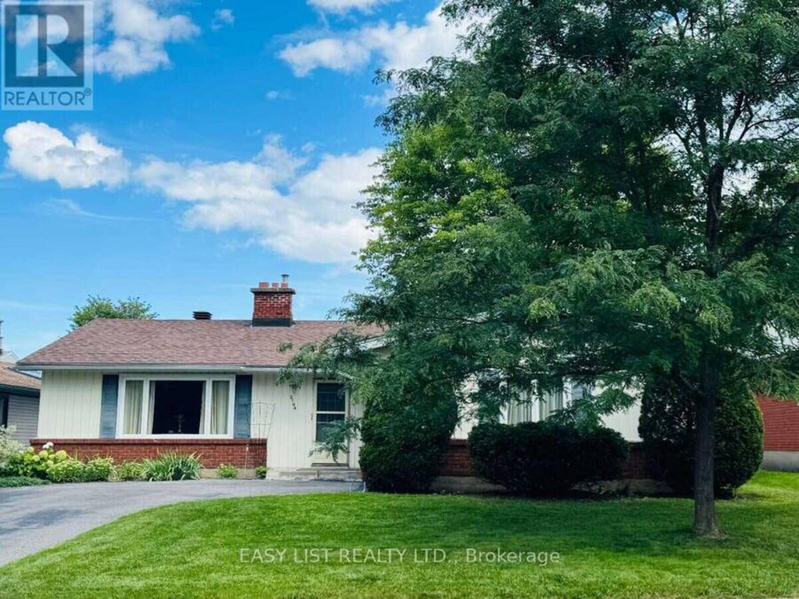 2154 DUTTON CRESCENT, Ottawa, Ontario K1J 6K4