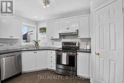 57 GOLFLINKS DRIVE | Ottawa Ontario | Slide Image Ten