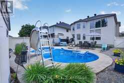 57 GOLFLINKS DRIVE | Ottawa Ontario | Slide Image Two