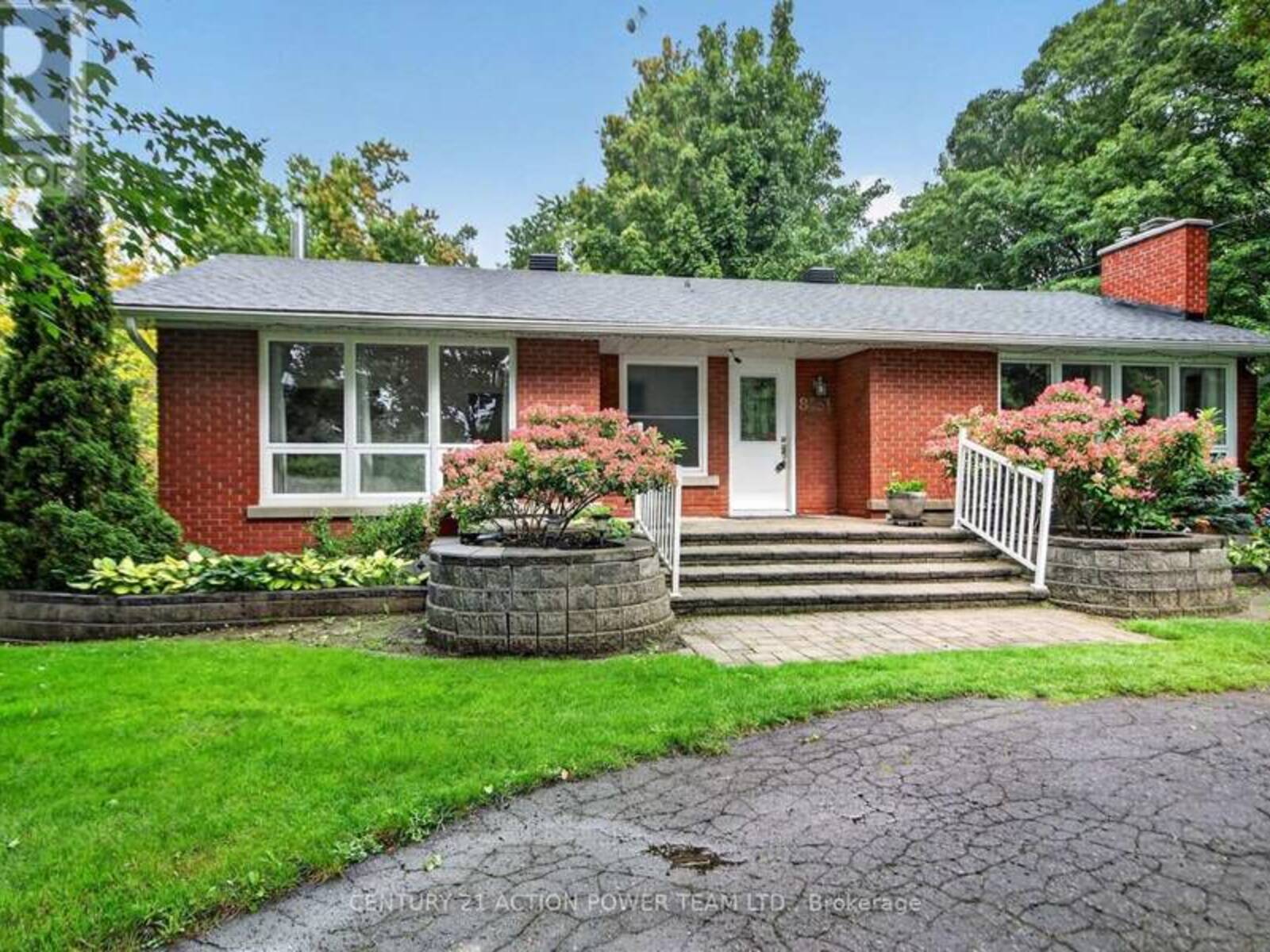 8431 VICTORIA STREET, Ottawa, Ontario K0A 2P0