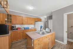 42 ELMSLEY STREET S | Smiths Falls Ontario | Slide Image Twelve