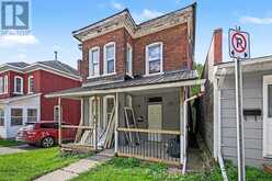 42 ELMSLEY STREET S | Smiths Falls Ontario | Slide Image Two