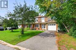 2333 COTTERS CRESCENT | Ottawa Ontario | Slide Image Two
