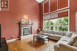 9 BLACKSHIRE CIRCLE | Ottawa Ontario | Slide Image Twelve