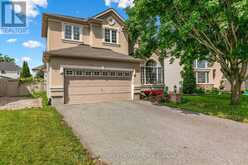 9 BLACKSHIRE CIRCLE | Ottawa Ontario | Slide Image Two