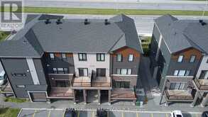 19 - 500 ELDORADO PRIVATE | Ottawa Ontario | Slide Image Thirty