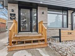 236 WOODROFFE AVENUE Ottawa Ontario, K2A 3V4