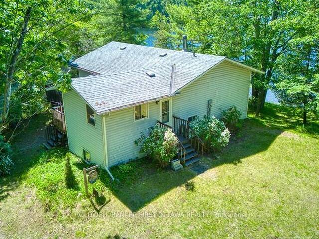 1301 D GUIGUE ROAD Central Frontenac Ontario, K0H 2P0 - 5 Bedrooms Waterfront Home For sale