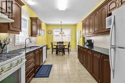 204 HILLPARK HIGH STREET | Ottawa Ontario | Slide Image Nine