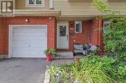 14 - 472 VALADE CRESCENT | Ottawa Ontario | Slide Image Three