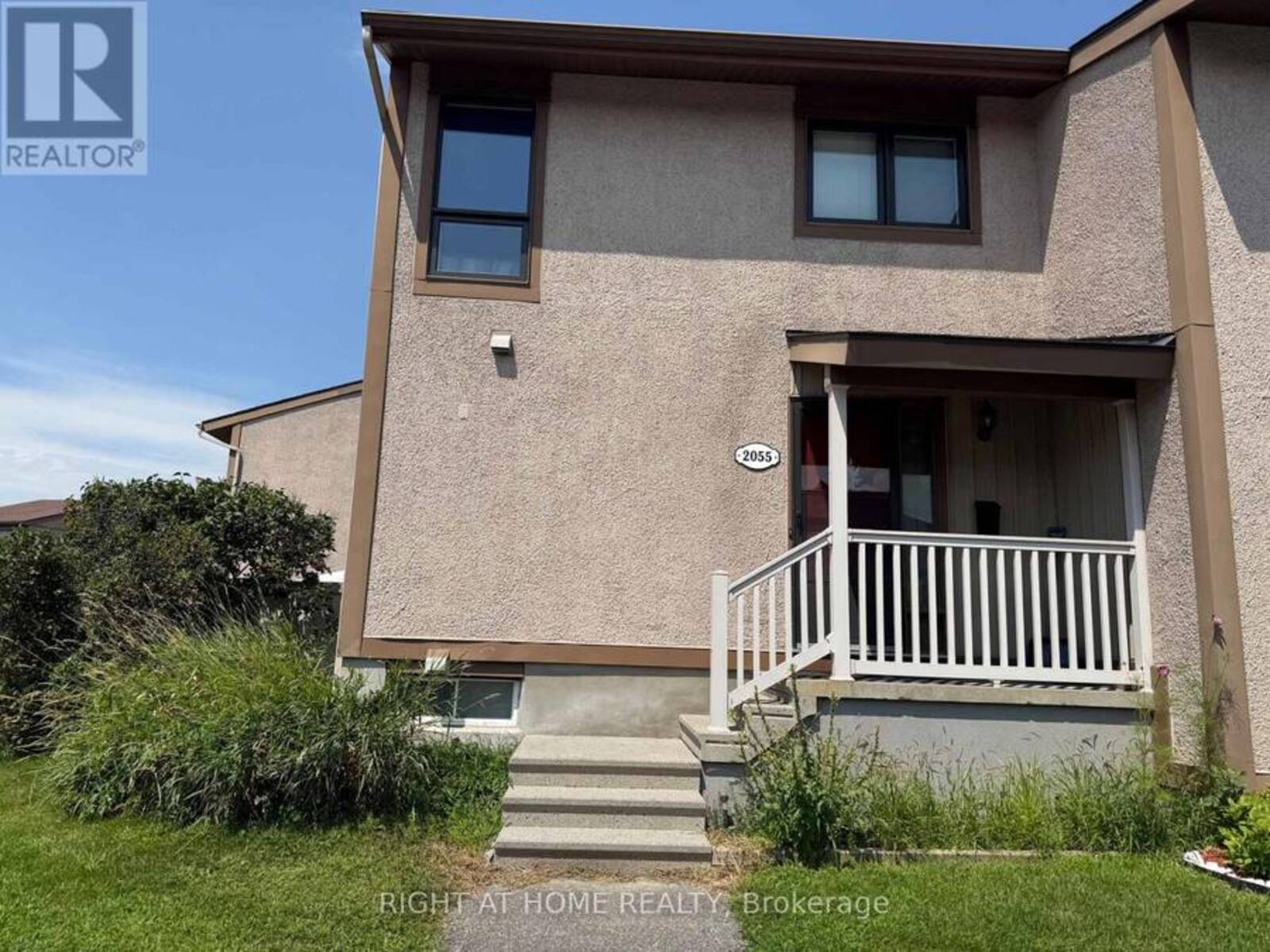 2055 STONEHENGE CRESCENT, Ottawa, Ontario K1B 4N7