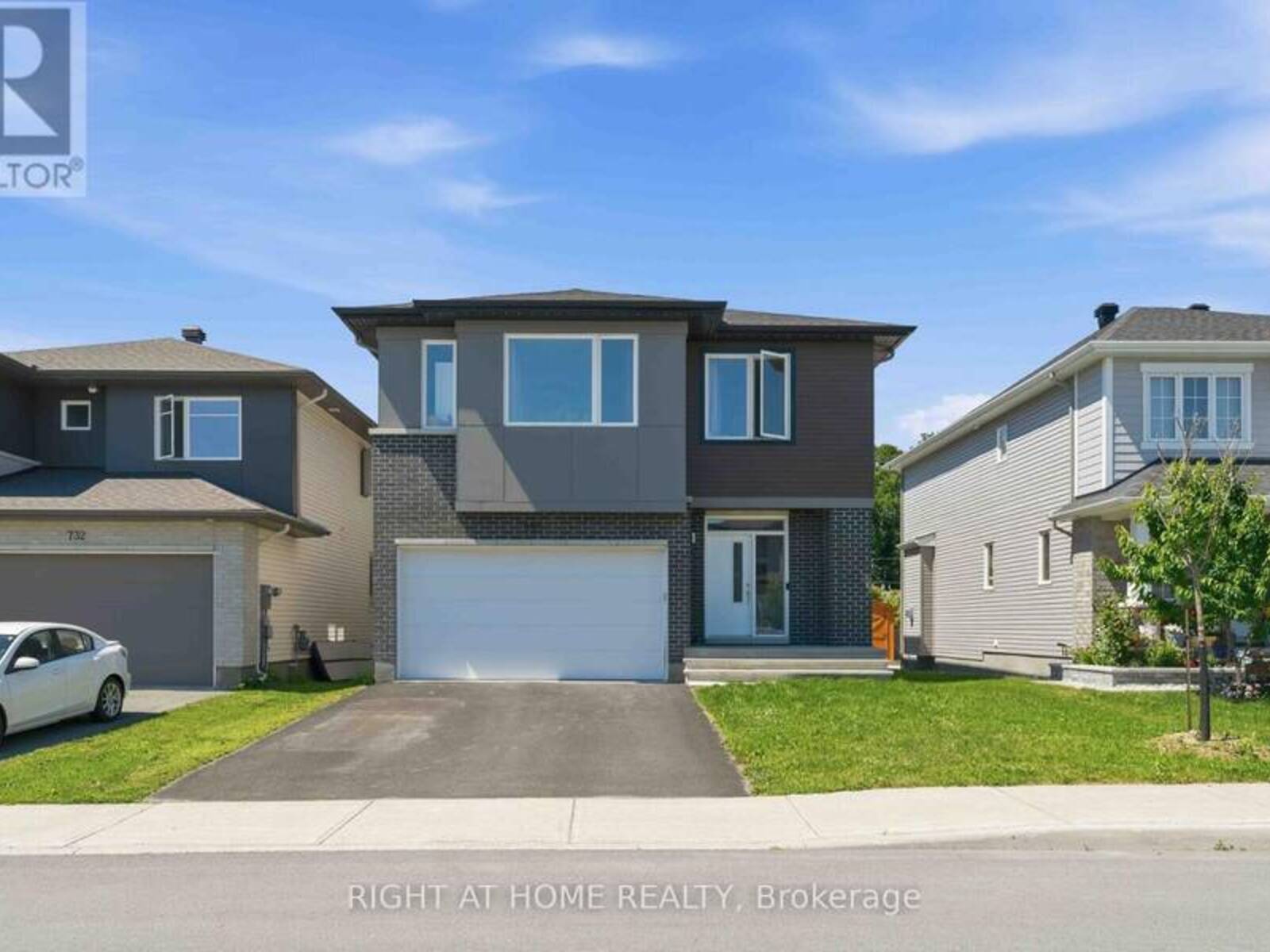 730 KIRKHAM CRESCENT, Ottawa, Ontario K2A 2Z0