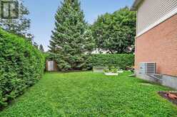 72 SHEPPARD'S GLEN AVENUE | Ottawa Ontario | Slide Image Five