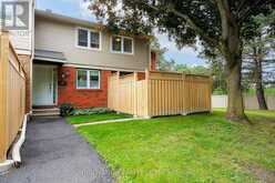 45 - 1607 SOMMET PLACE | Ottawa Ontario | Slide Image Two