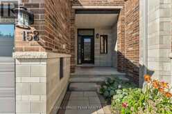 152 MATTINGLY WAY | Ottawa Ontario | Slide Image Two