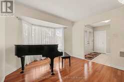 66 BATEMAN DRIVE | Ottawa Ontario | Slide Image Sixteen