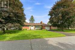 19 ELLERY CRESCENT | Bells Corners Ontario | Slide Image One