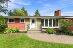 19 ELLERY CRESCENT | Bells Corners Ontario | Slide Image Three