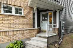 366 MEADOWBREEZE DRIVE | Ottawa Ontario | Slide Image Four