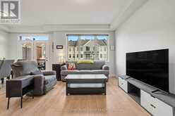 25 STITCH MEWS | Ottawa Ontario | Slide Image Nine