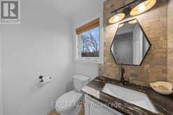 4 BOBCAT WAY | Ottawa Ontario | Slide Image Two