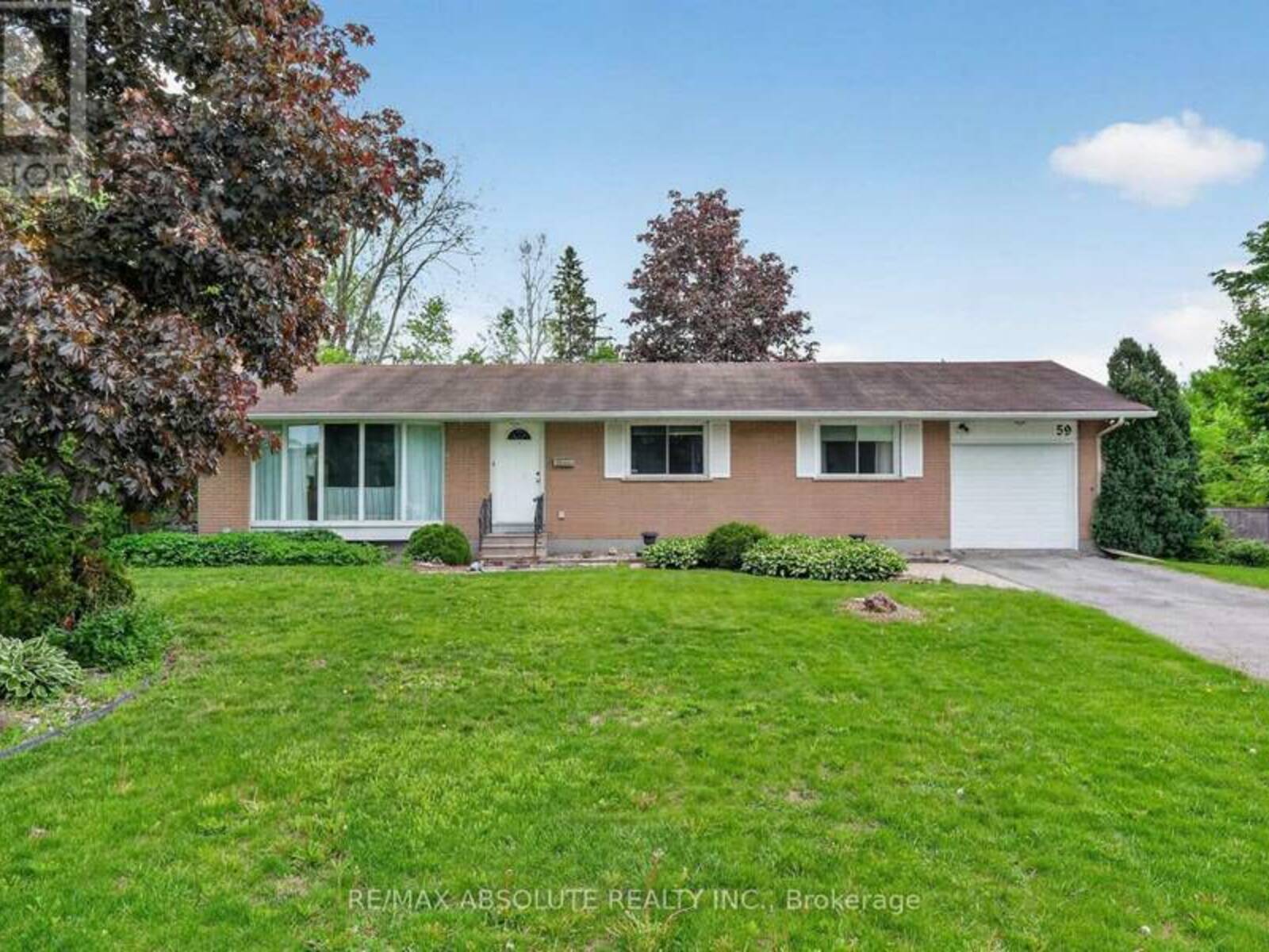 59 EVERGREEN DRIVE, Ottawa, Ontario K2H 6C5