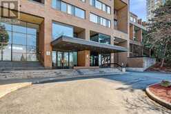 1809 - 515 ST LAURENT BOULEVARD | Ottawa Ontario | Slide Image Three