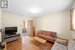 528 BROWNING AVENUE | Ottawa Ontario | Slide Image Fifteen