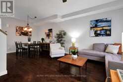 78 SONGBIRD PRIVATE | Ottawa Ontario | Slide Image Twelve