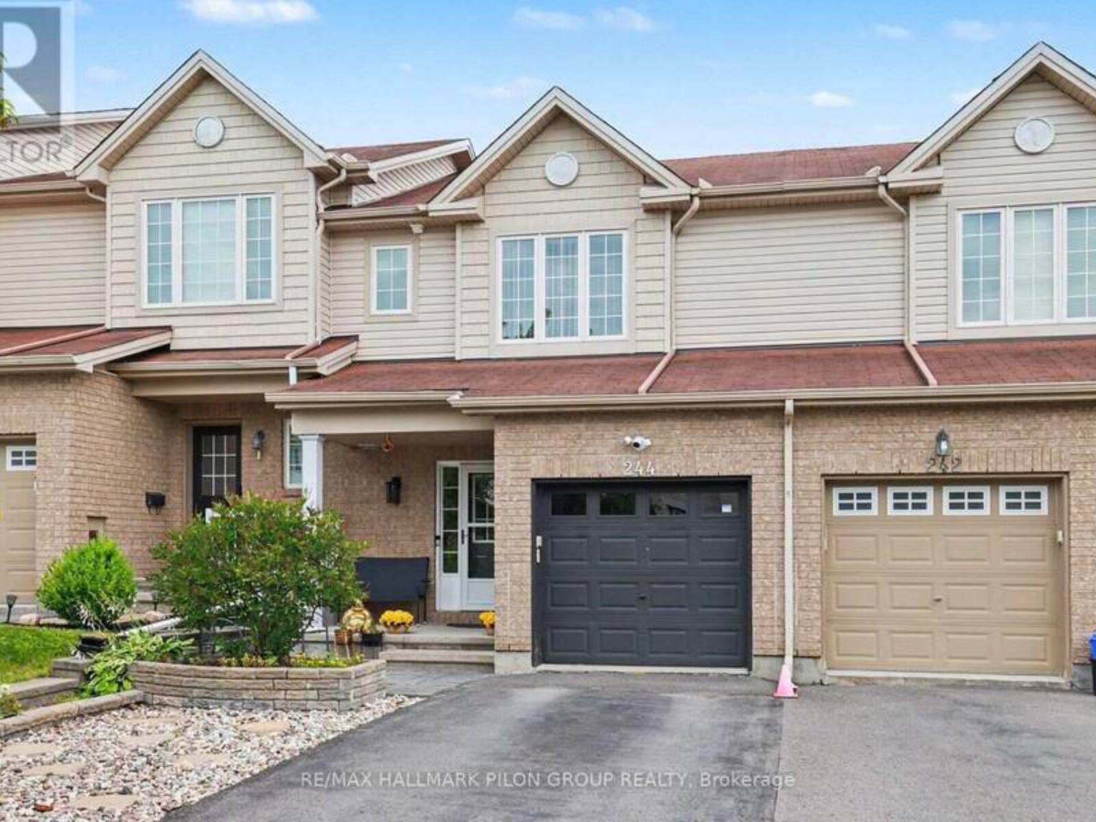 244 ROLLING MEADOW CRESCENT, Ottawa, Ontario K1W 0A8