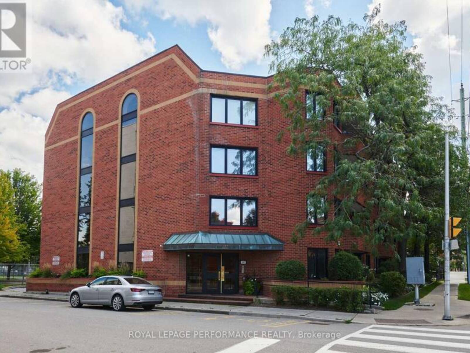 201 - 317 METCALFE STREET, Ottawa, Ontario K2P 1S3