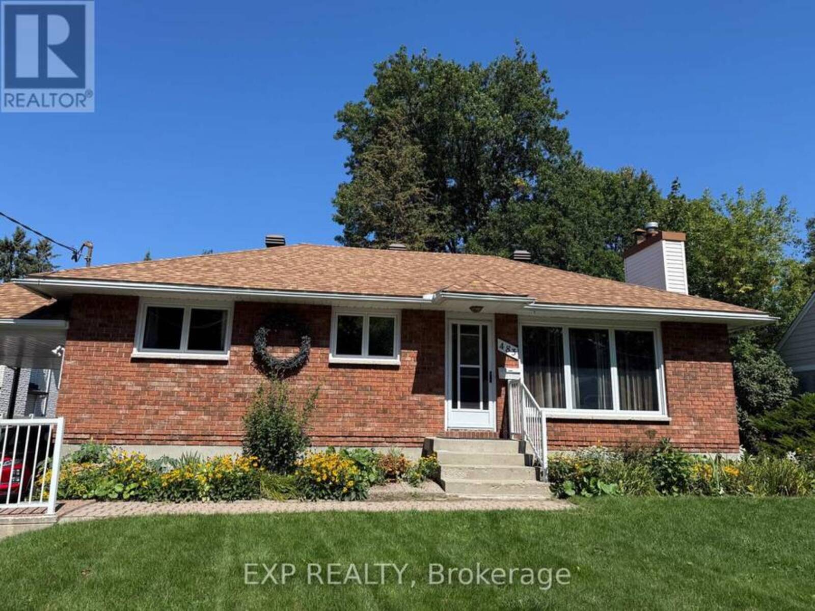 483 PLEASANT PARK ROAD, Ottawa, Ontario K1H 5M9