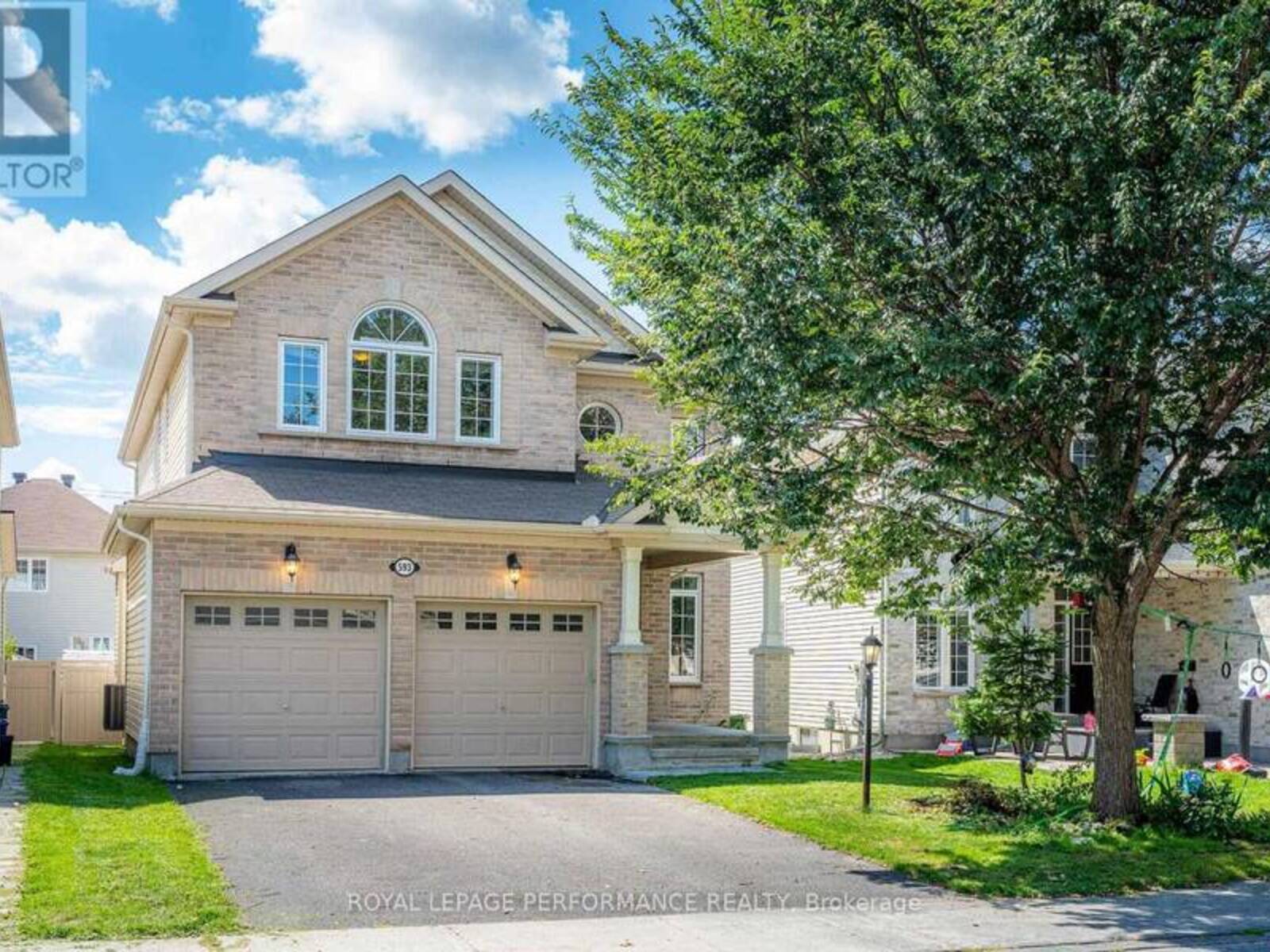 593 PINAWA CIRCLE, Ottawa, Ontario K2J 5Y2