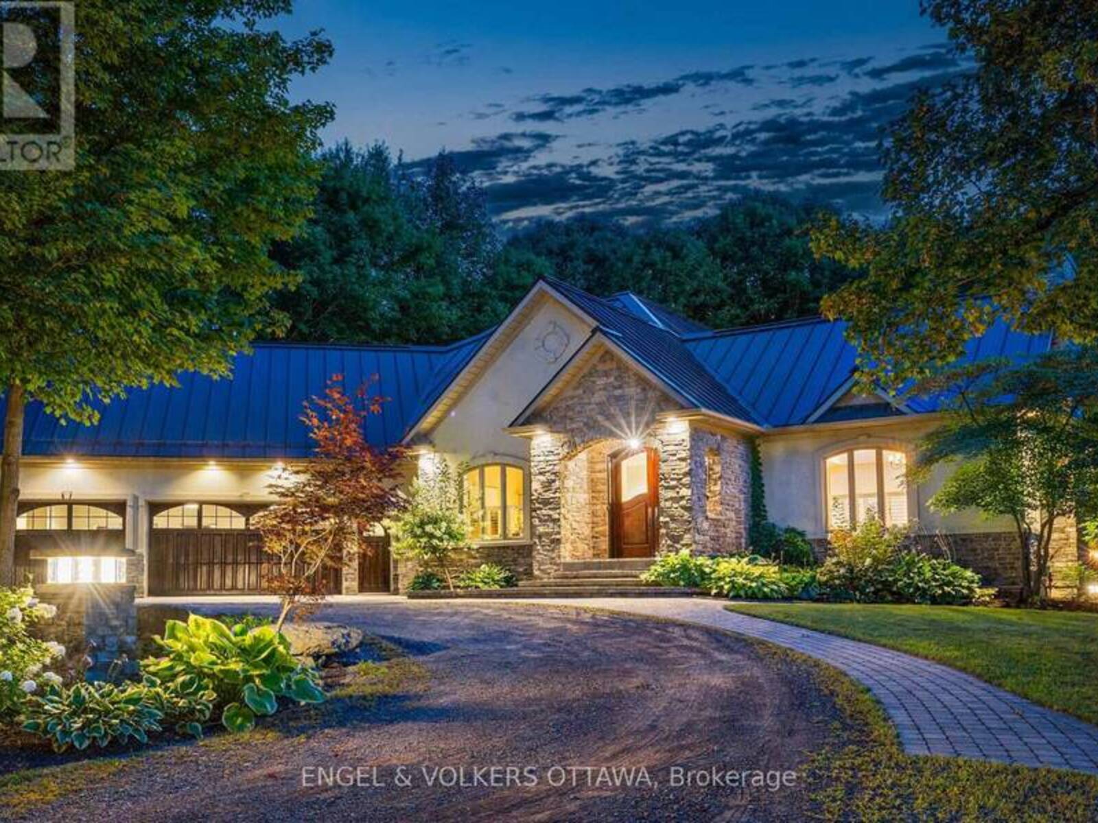 6 MARCHVALE DRIVE, Ottawa, Ontario K2W 1C2