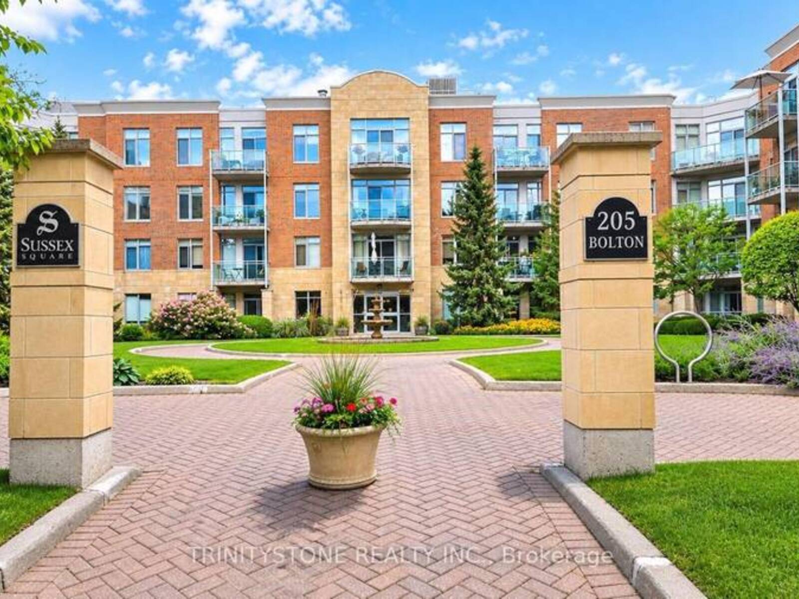 121 - 205 BOLTON STREET, Ottawa, Ontario K1N 1K7