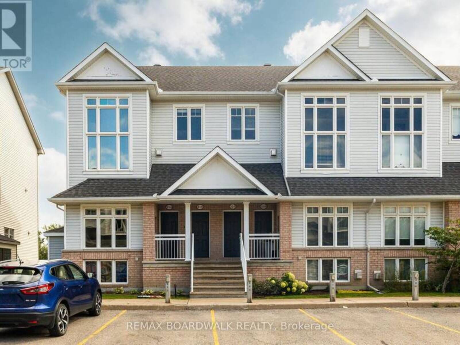 312 GALSTON PRIVATE, Ottawa, Ontario K1W 0G3