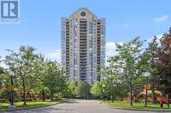 805 - 545 ST LAURENT BOULEVARD | Ottawa Ontario | Slide Image One