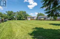 16 STAMFORD PRIVATE | Ottawa Ontario | Slide Image Forty-one