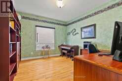 21 AVONMORE CRESCENT | Ottawa Ontario | Slide Image Nineteen