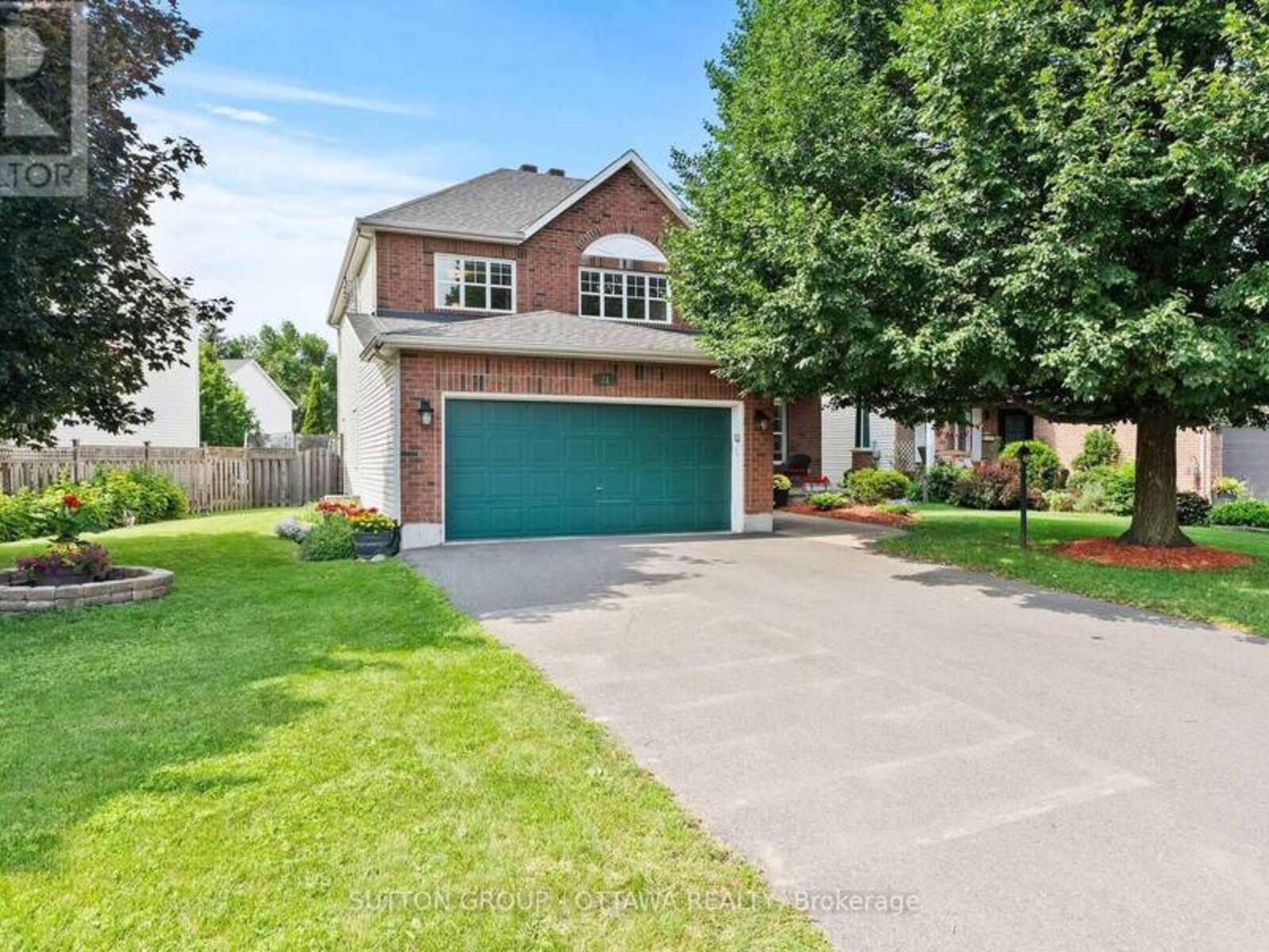 21 AVONMORE CRESCENT, Ottawa, Ontario K2G 6J7