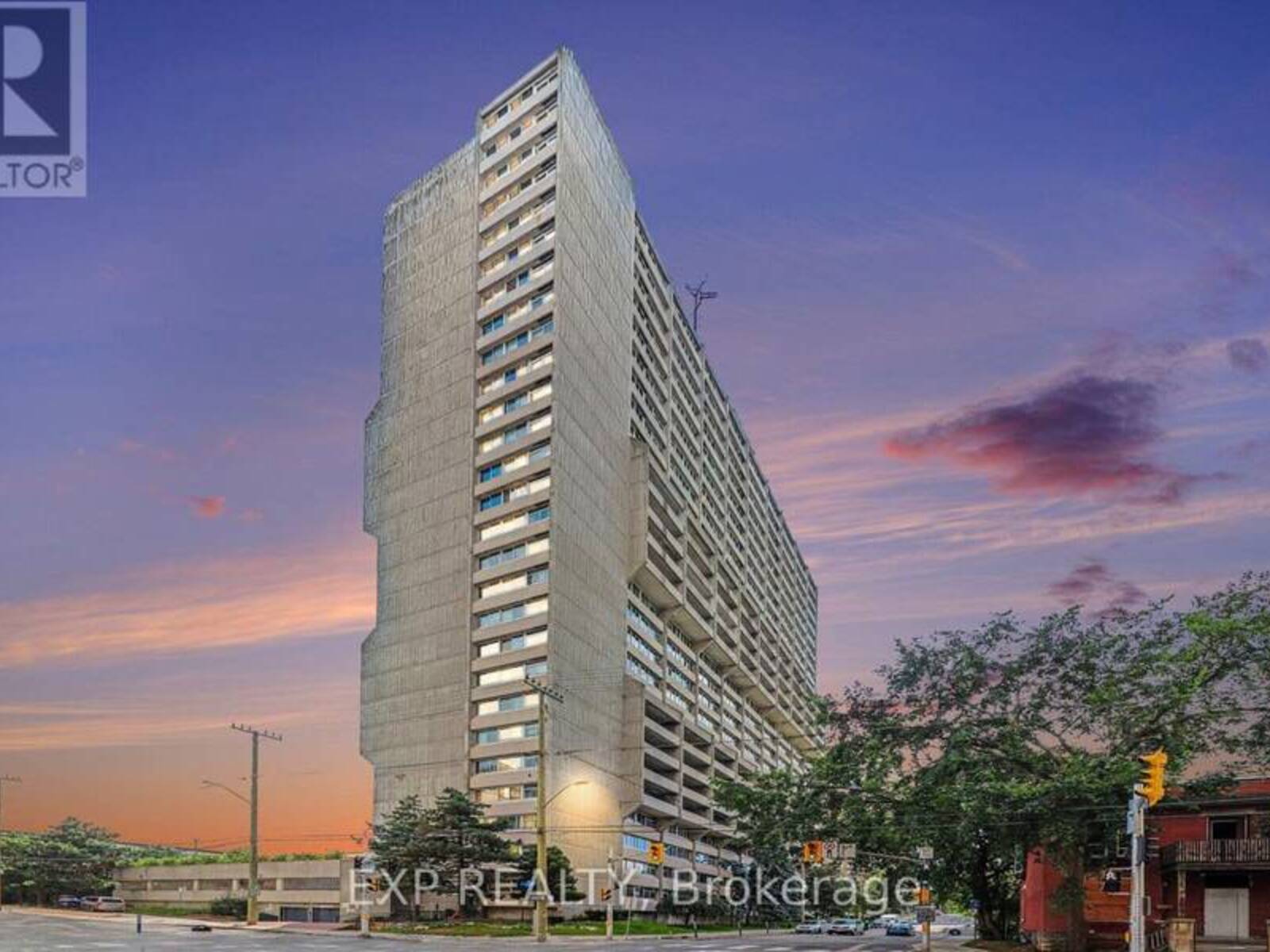 204 - 500 LAURIER AVENUE W, Ottawa, Ontario K1R 5E1