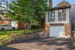 23 BLUEGRASS DRIVE | Ottawa Ontario | Slide Image One
