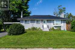 109 MEADOWLANDS DRIVE W | Ottawa Ontario | Slide Image Three