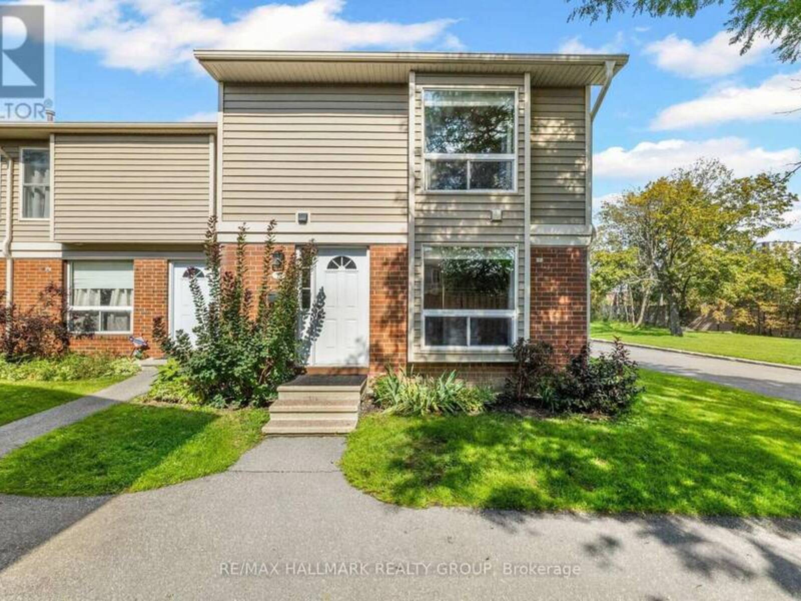 31 - 840 CAHILL DRIVE W, Ottawa, Ontario K1V 9K5